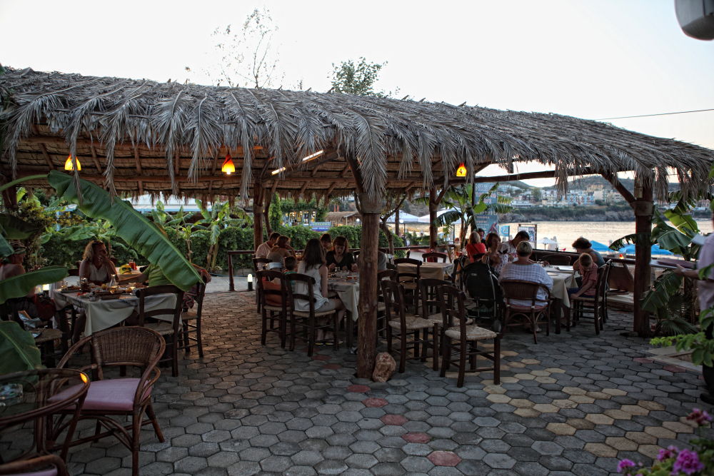 Niriides Beach Hotel Rethymno Restaurant foto