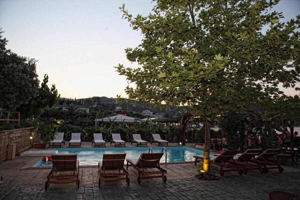 Niriides Beach Hotel Rethymno Einrichtungen foto