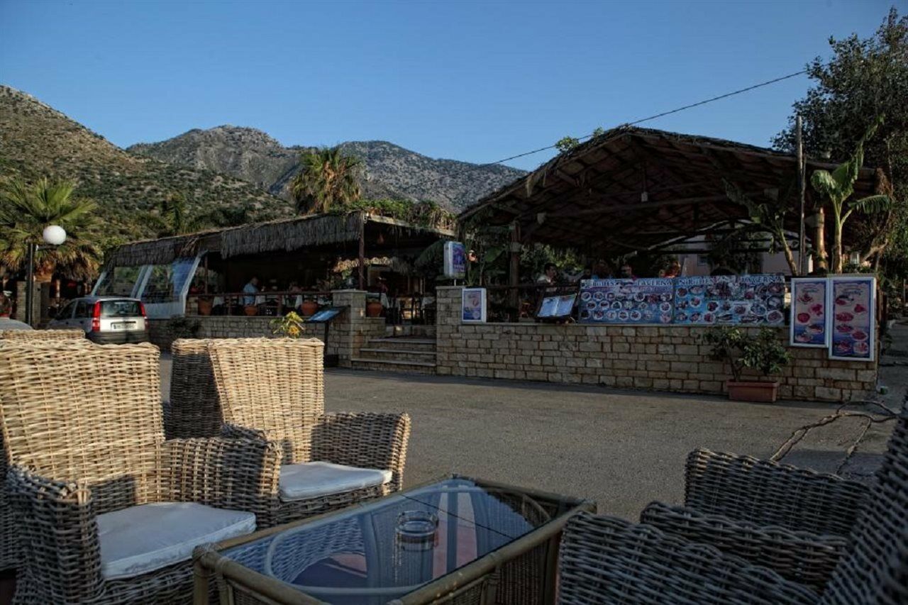 Niriides Beach Hotel Rethymno Restaurant foto